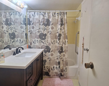 2601 Nw 48th Terrace - Photo Thumbnail 5