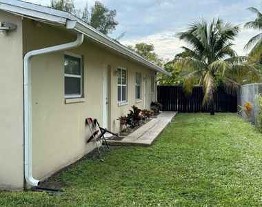 1036 Nw 5th Avenue - Photo Thumbnail 11