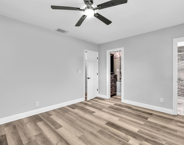 2056 Park Place - Photo Thumbnail 47
