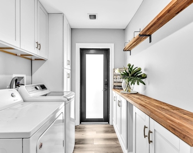 2056 Park Place - Photo Thumbnail 37