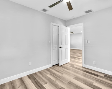 2056 Park Place - Photo Thumbnail 36