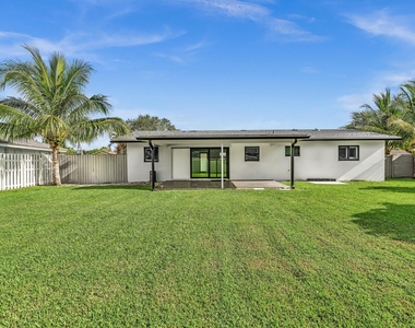 2056 Park Place - Photo Thumbnail 29