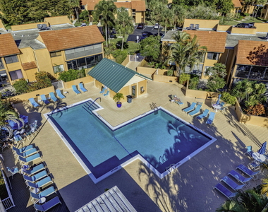 11282 Green Lake Drive - Photo Thumbnail 14