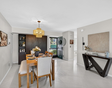 11282 Green Lake Drive - Photo Thumbnail 5