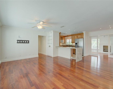 2709 Ne 16th Avenue - Photo Thumbnail 2