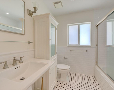 2709 Ne 16th Avenue - Photo Thumbnail 8