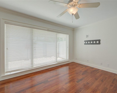 2709 Ne 16th Avenue - Photo Thumbnail 5