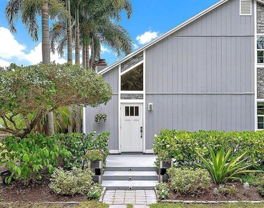 15629 95th Avenue N - Photo Thumbnail 10