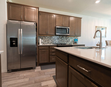 8217 Cadre Noir Road - Photo Thumbnail 5