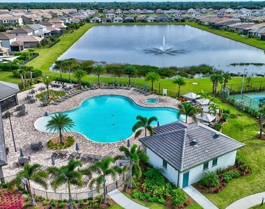 8217 Cadre Noir Road - Photo Thumbnail 28