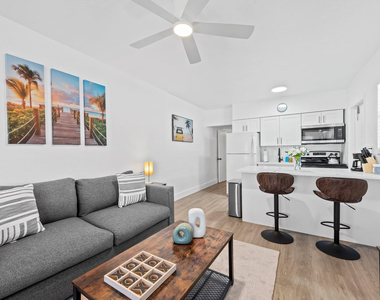 310 Ne 6th Street - Photo Thumbnail 1