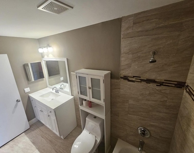 3275 Nw 44th Street - Photo Thumbnail 6