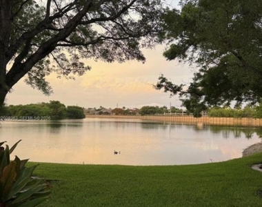 3275 Nw 44th Street - Photo Thumbnail 3