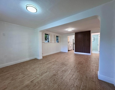 2390 Sw 18th Avenue - Photo Thumbnail 4