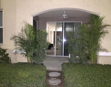 3102 Renaissance Way - Photo Thumbnail 4