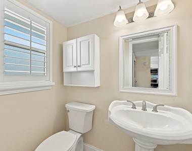 3661 Via Poinciana - Photo Thumbnail 16