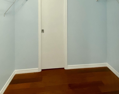 139 Sparrow Drive - Photo Thumbnail 2