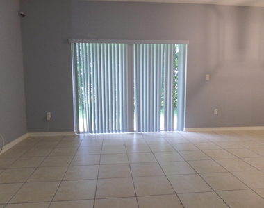 14007 Sw 49th Street - Photo Thumbnail 10