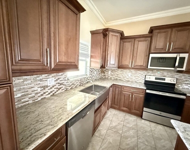 4417 Sw Baturro Street - Photo Thumbnail 4