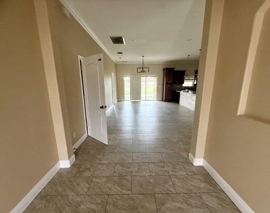 4417 Sw Baturro Street - Photo Thumbnail 1