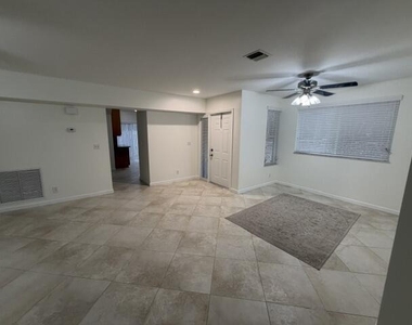 9818 Nickels Boulevard - Photo Thumbnail 5