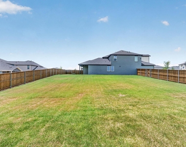 1301 Espada Street - Photo Thumbnail 5