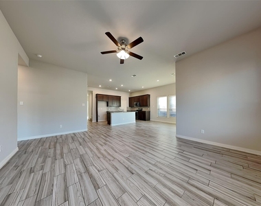 273 Cisco Trail - Photo Thumbnail 6