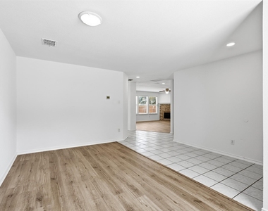 2808 High Pointe Boulevard - Photo Thumbnail 5
