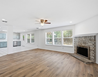 2808 High Pointe Boulevard - Photo Thumbnail 7