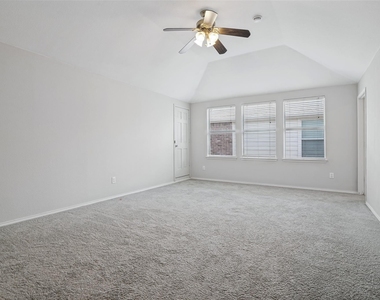 1012 Valera Road - Photo Thumbnail 17