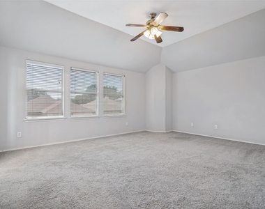 1012 Valera Road - Photo Thumbnail 10