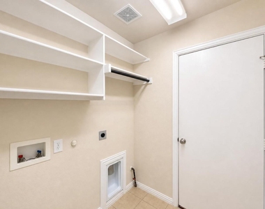 304 Blythe Bridge Road - Photo Thumbnail 8