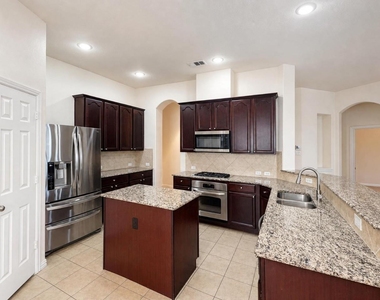 304 Blythe Bridge Road - Photo Thumbnail 6