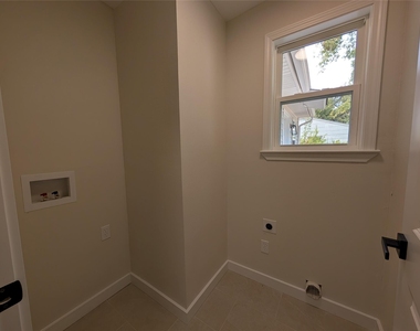 2807 Andrea Lane - Photo Thumbnail 18