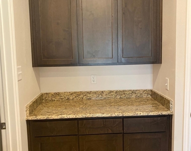 2202 Jones Street - Photo Thumbnail 10