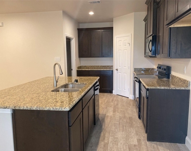 2202 Jones Street - Photo Thumbnail 5