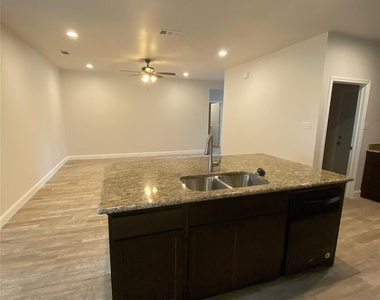 2202 Jones Street - Photo Thumbnail 9