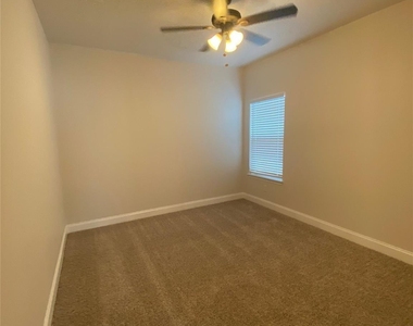 2202 Jones Street - Photo Thumbnail 15