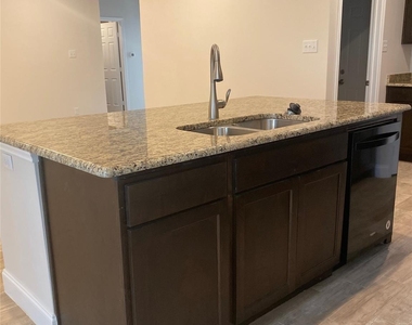 2202 Jones Street - Photo Thumbnail 8