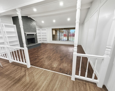 2409 Castle Street - Photo Thumbnail 31
