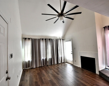 3121 Sondra Drive - Photo Thumbnail 1