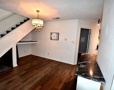 3121 Sondra Drive - Photo Thumbnail 3