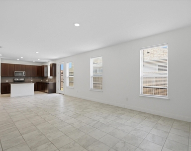 10236 Fox Springs Drive - Photo Thumbnail 4