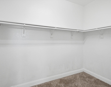 10236 Fox Springs Drive - Photo Thumbnail 16