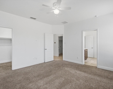10236 Fox Springs Drive - Photo Thumbnail 14