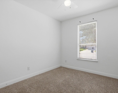 10236 Fox Springs Drive - Photo Thumbnail 20