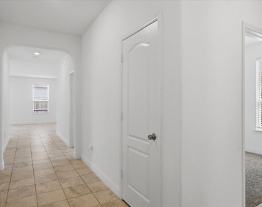 10236 Fox Springs Drive - Photo Thumbnail 2