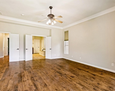 2208 Scenic Drive - Photo Thumbnail 18