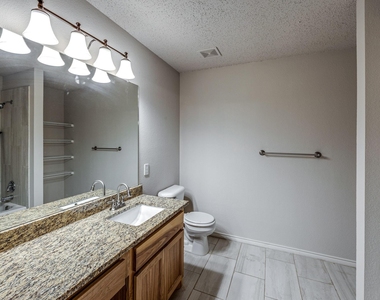 1561 Knottingham Drive - Photo Thumbnail 19