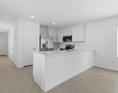 801 Wagtail Drive - Photo Thumbnail 3